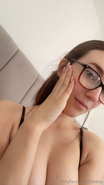 19abby Photo Fuites Nudes OnlyFans 6