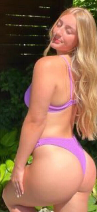 addyreeves Photo Fuites Nudes OnlyFans 1