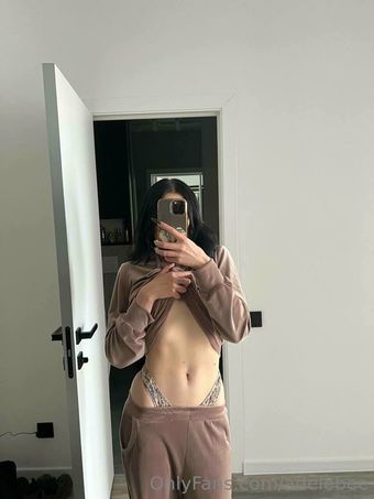 adelebee Photo Fuites Nudes OnlyFans 9