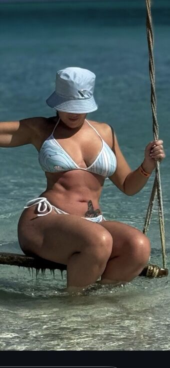 Adrielle Photo Fuites Nudes OnlyFans 28