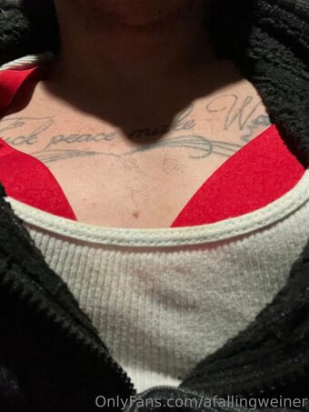 afallingweiner Photo Fuites Nudes OnlyFans 9