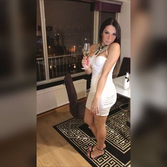 Agatha Onlyhot Photo Fuites Nudes OnlyFans 1