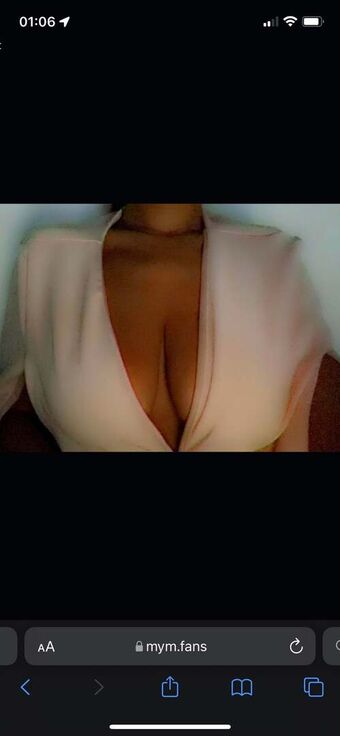 Ahlou Photo Fuites Nudes OnlyFans 5