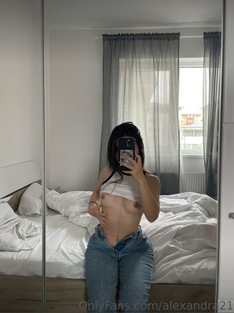 Alexandra21 Photo Fuites Nudes OnlyFans 24