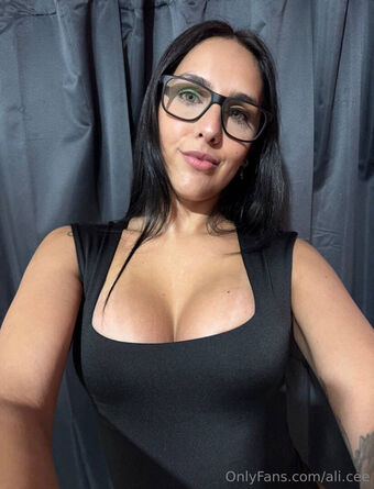 ali.cee Photo Fuites Nudes OnlyFans 14