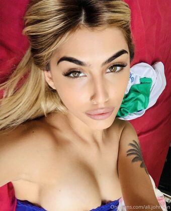 ali_johnson Photo Fuites Nudes OnlyFans 18