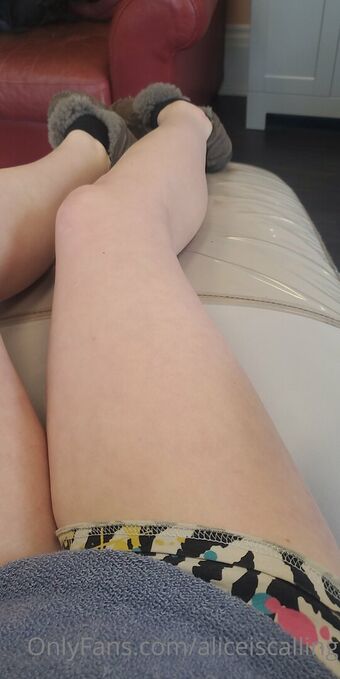 aliceiscalling Photo Fuites Nudes OnlyFans 1
