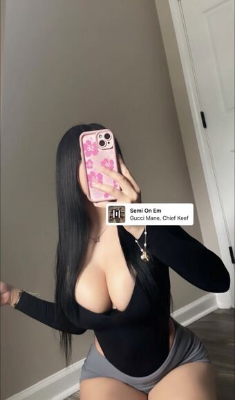 alinalvsu Photo Fuites Nudes OnlyFans 1