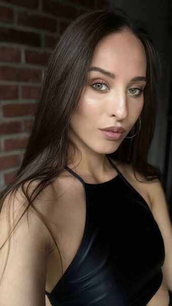 alinasollo Photo Fuites Nudes OnlyFans 19
