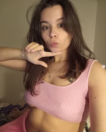 Alisa Photo Fuites Nudes OnlyFans 21
