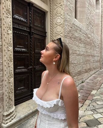 AlisonAnn Photo Fuites Nudes OnlyFans 11