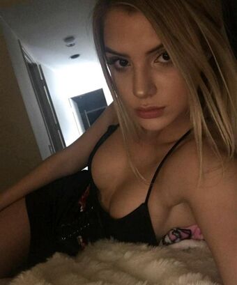 Alissa Violet