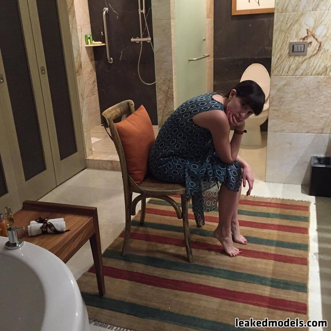 Allison Raskin  allisonraskin Photo Nude Leaks OnlyFans 6 - Modèles  Leakées