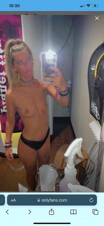 Ally Lyons Photo Fuites Nudes OnlyFans 11