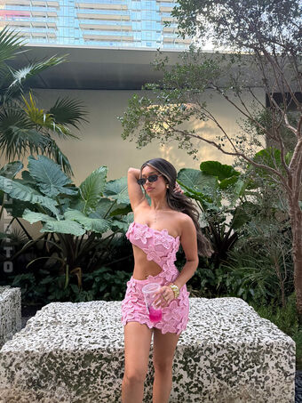 Almira Azemi Photo Fuites Nudes OnlyFans 96