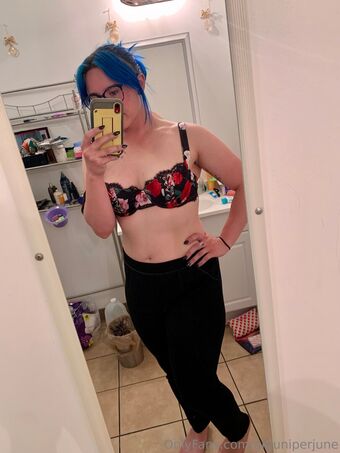 altjuniperjune Photo Fuites Nudes OnlyFans 17