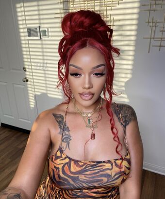 amazonien Photo Fuites Nudes OnlyFans 19