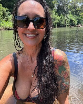 Amelia Linda MacQueen