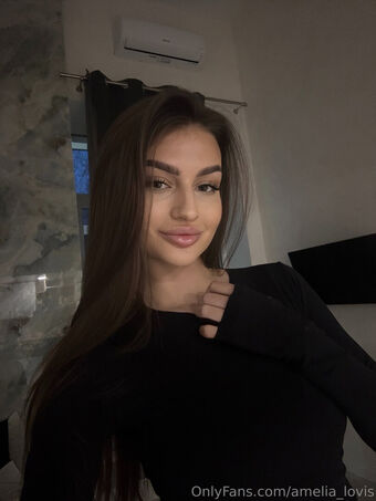 amelia_lovis