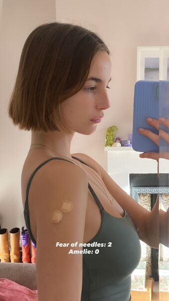 Amelie Manzoli Photo Fuites Nudes OnlyFans 266