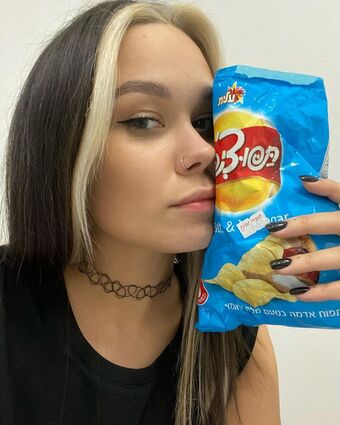 Ami Young Photo Fuites Nudes OnlyFans 32