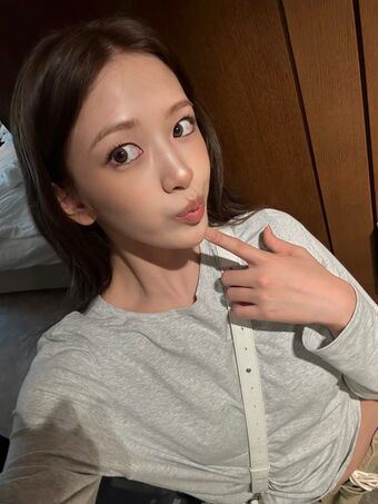 An Yujin 안유진 |