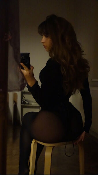 Anda Tohatan Photo Fuites Nudes OnlyFans 21