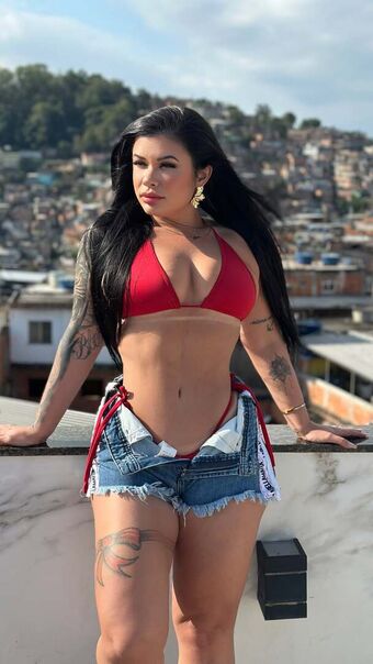 Ane Azeredo