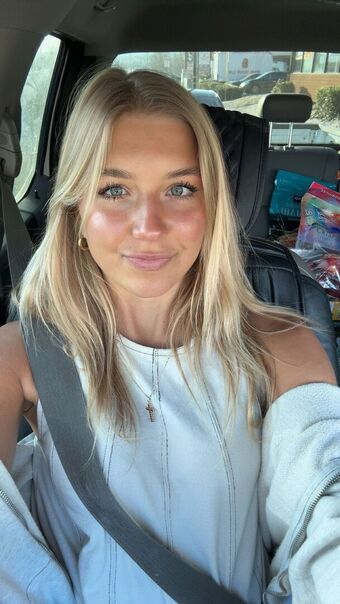 Aniela Leon Photo Fuites Nudes OnlyFans 236