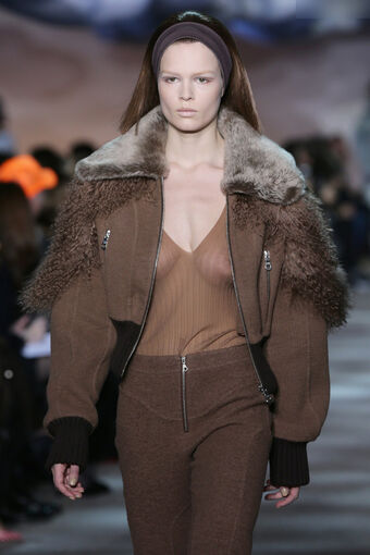 Anna Ewers