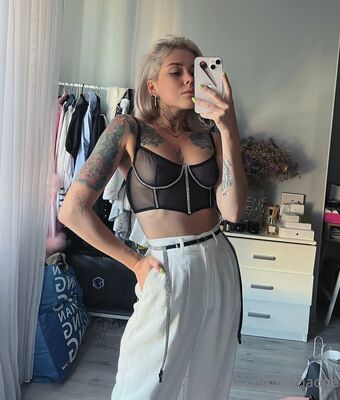 Annaone Photo Fuites Nudes OnlyFans 9
