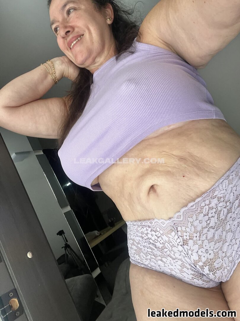 Yurian Pacheco inviting you closer