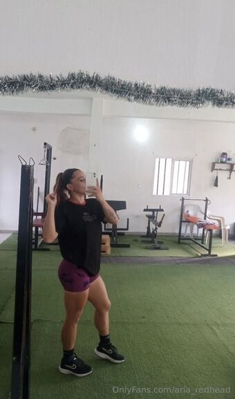 aria_redhead