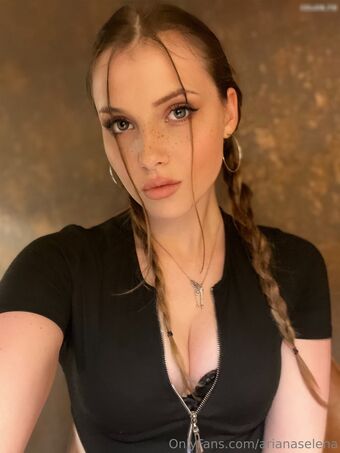arianaselena