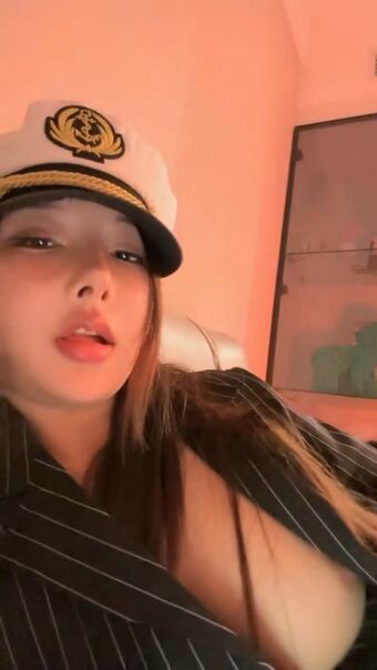 唐泽雪 Arion 龙婆 Photo Fuites Nudes OnlyFans 13