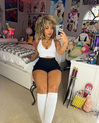 Avanti Photo Fuites Nudes OnlyFans 41