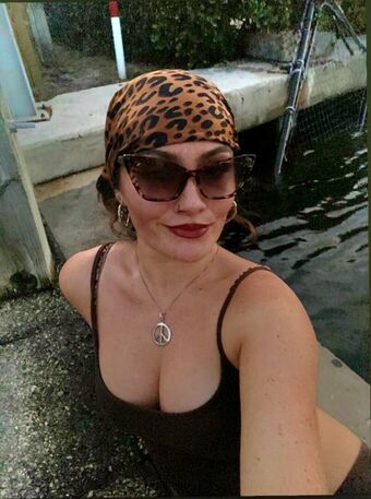 Aziixaa Photo Fuites Nudes OnlyFans 29