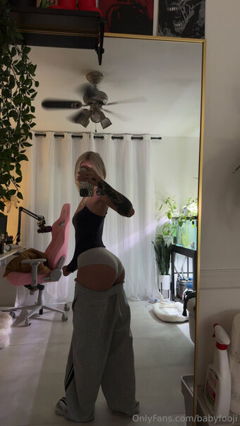 babyfooji / peachtot