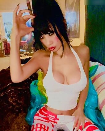 Bai Ling