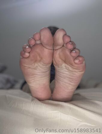 barefootlibran Photo Fuites Nudes OnlyFans 10