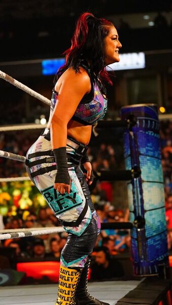 Bayley WWE Wrestler