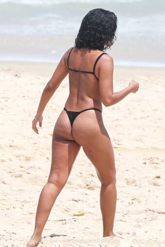 Bella Campos