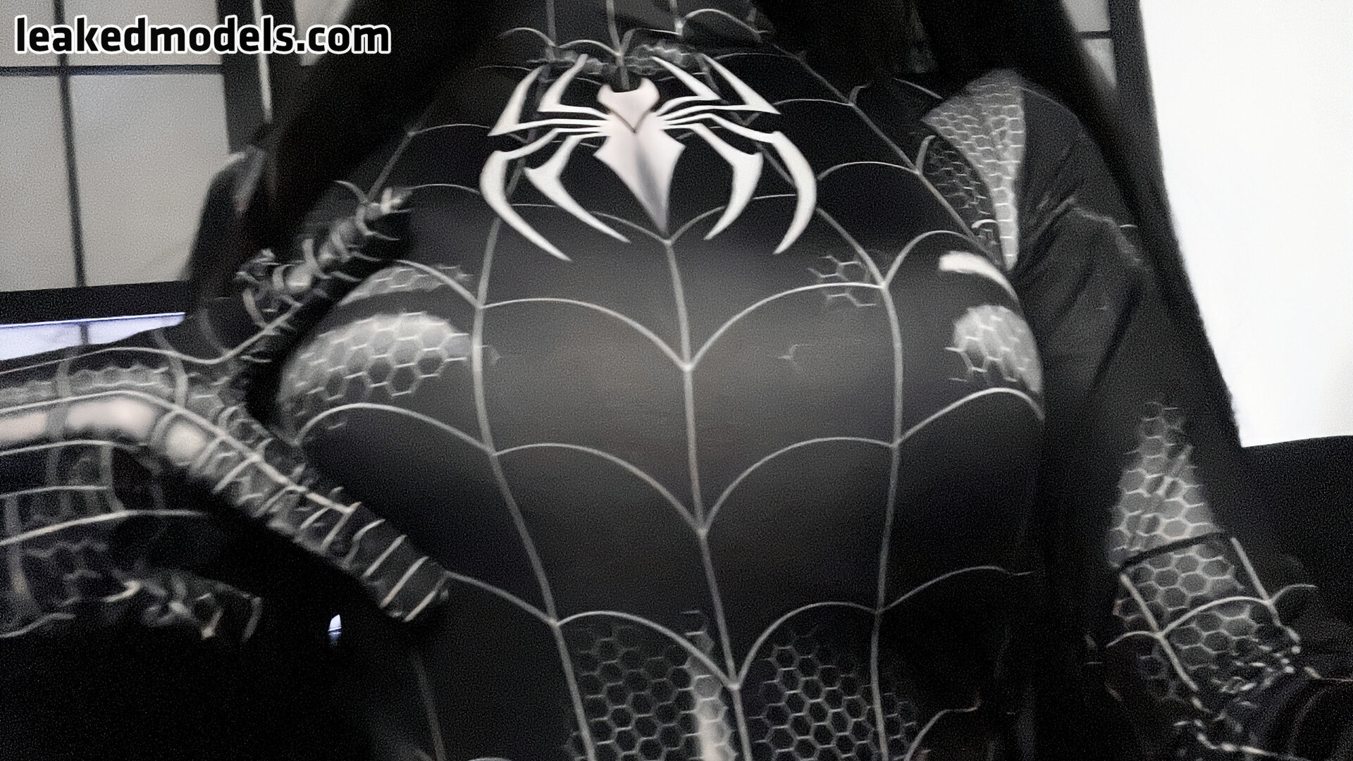 Bern Sredna's nude OnlyFans photo 30