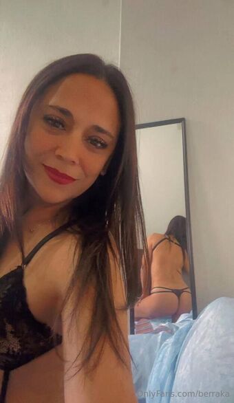 berraka Photo Fuites Nudes OnlyFans 16