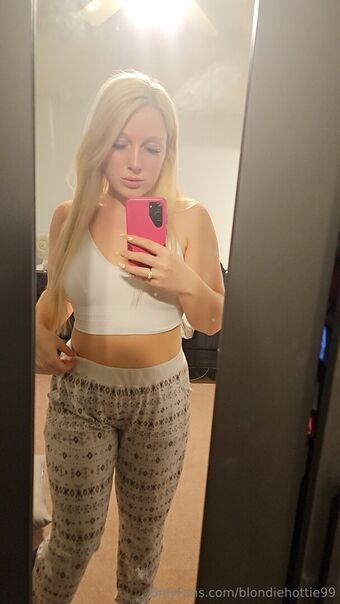 blondiehottie99