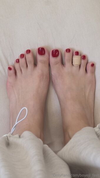 boyeji_feet