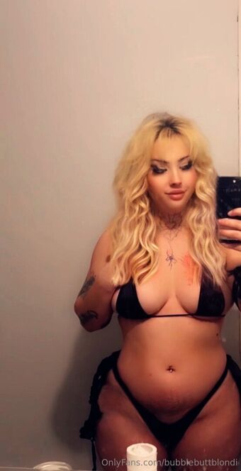 bubblebuttblondi Photo Fuites Nudes OnlyFans 18