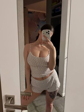 Camilla Photo Fuites Nudes OnlyFans 122