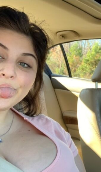 Caroline Casbon Photo Fuites Nudes OnlyFans 14