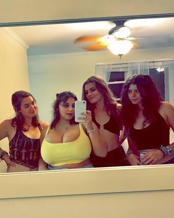 Caroline Casbon Photo Fuites Nudes OnlyFans 17